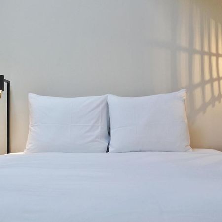 Van Heeckeren Apartments & Suites Buren Buren  Dış mekan fotoğraf