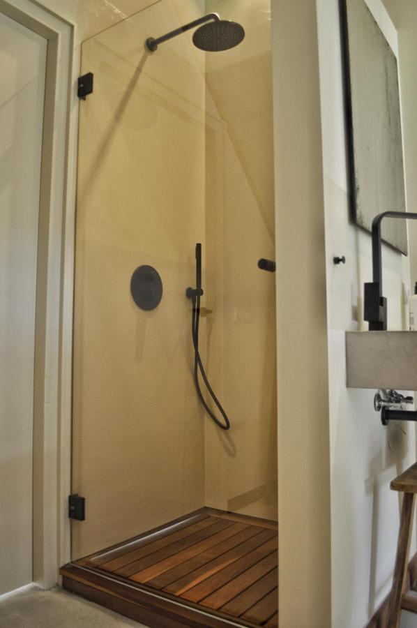 Van Heeckeren Apartments & Suites Buren Buren  Dış mekan fotoğraf