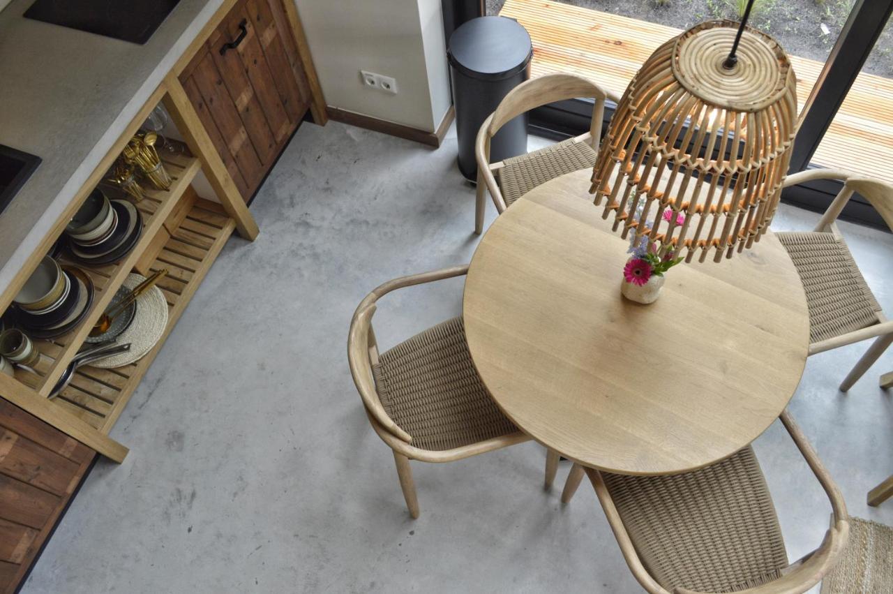 Van Heeckeren Apartments & Suites Buren Buren  Dış mekan fotoğraf