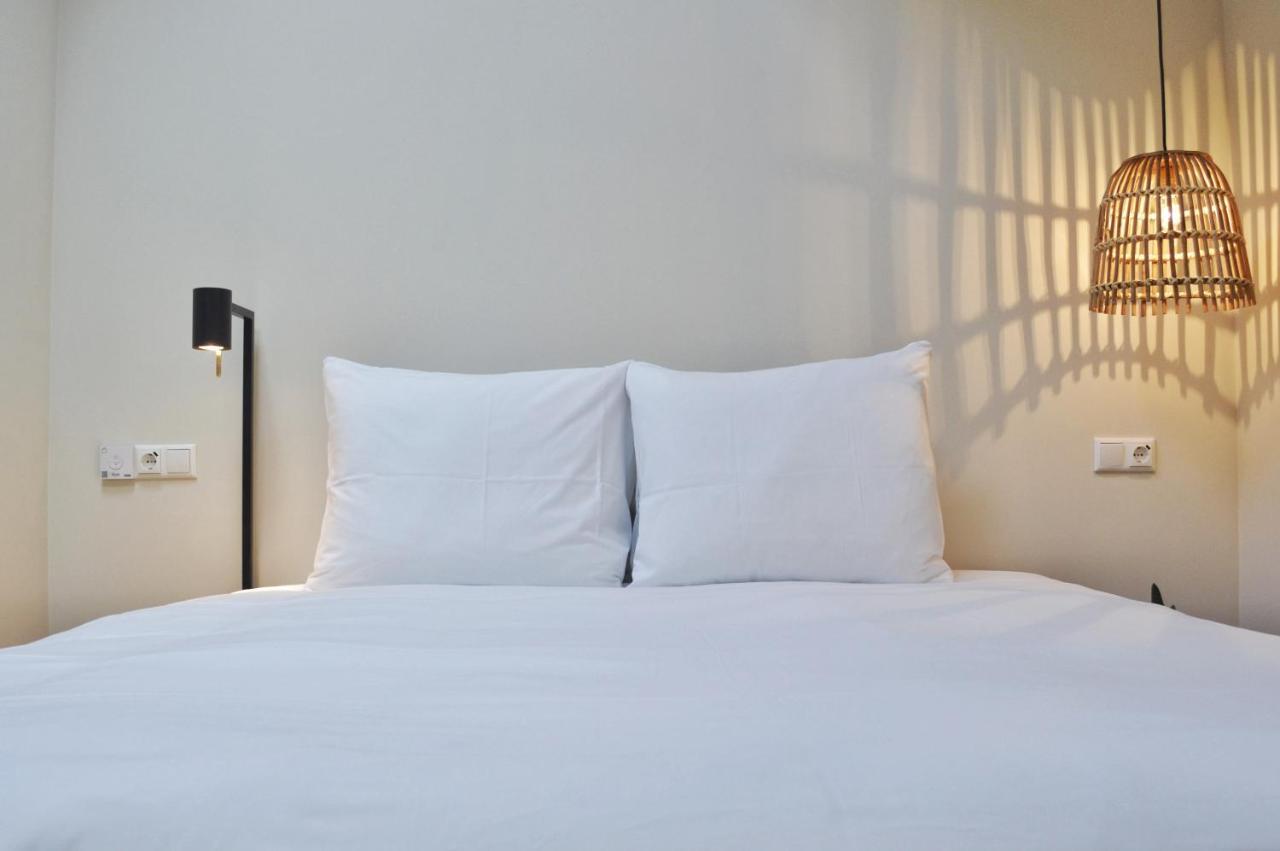 Van Heeckeren Apartments & Suites Buren Buren  Dış mekan fotoğraf